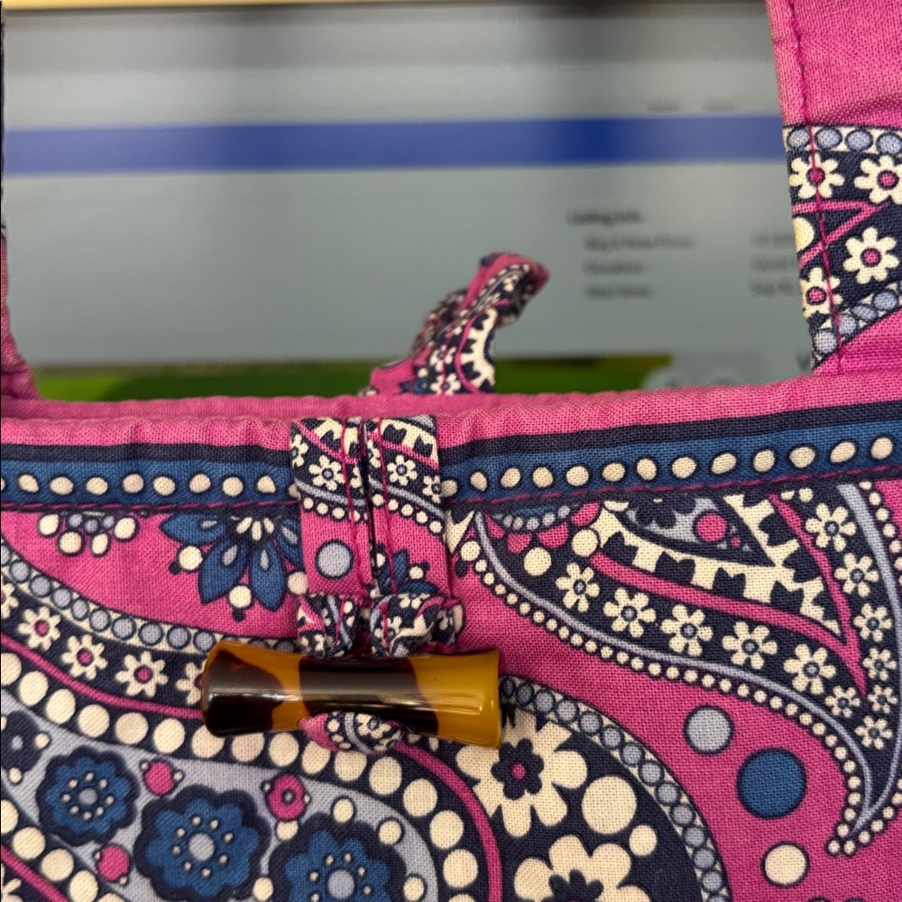 Vera Bradley Boysenberry Tote Bag w Toggle Closure and Hard Bottom - Picture 2 of 4